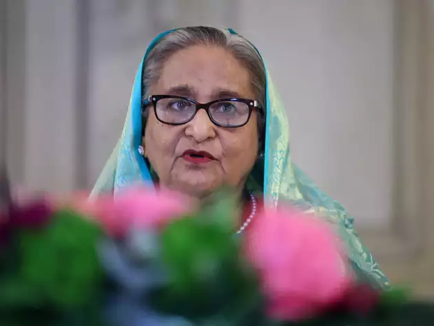 Breaking News: Bangladesh in Turmoil as Former Prime Minister Sheikh Hasina Resigns Amid Unrest