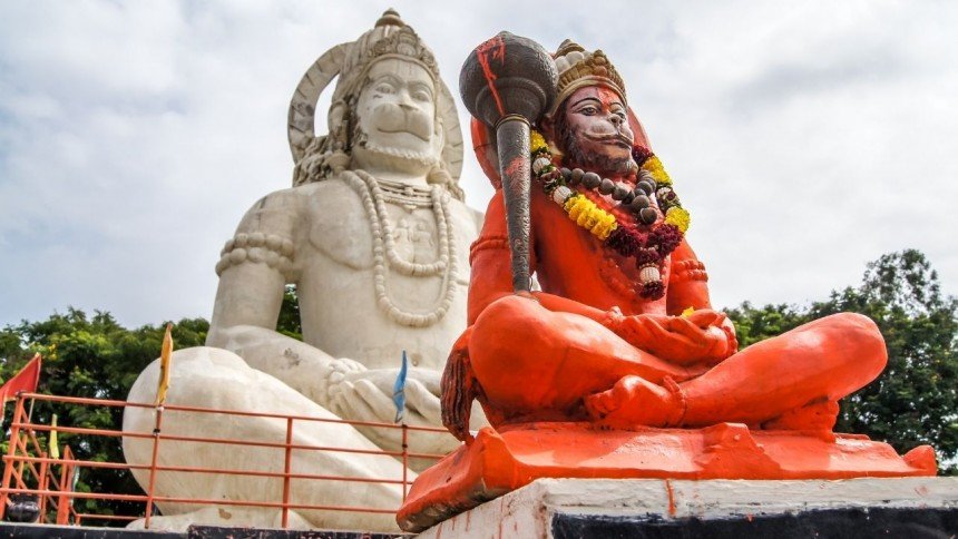 Hanuman Chalisa Lyrics In Hindi, Gujarati, English To Download