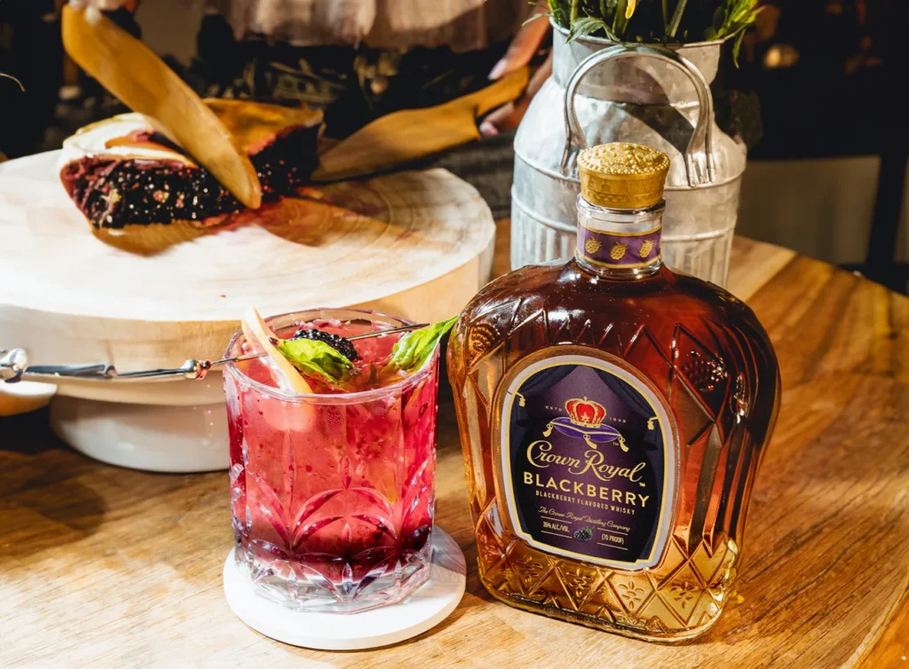 Crown-royal-blackberry-whisky-jpg